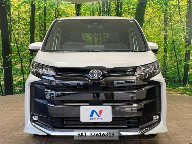 Toyota NOAH HYBRID 2026-03 8628114-14