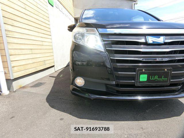 Toyota NOAH HYBRID 2016-01 8628127-10