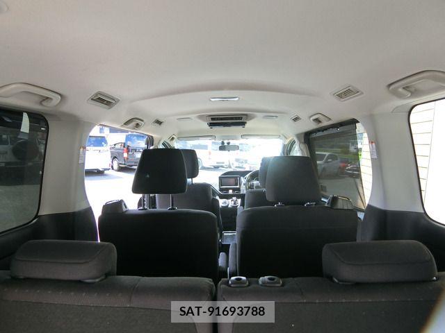 Toyota NOAH HYBRID 2016-01 8628127-18