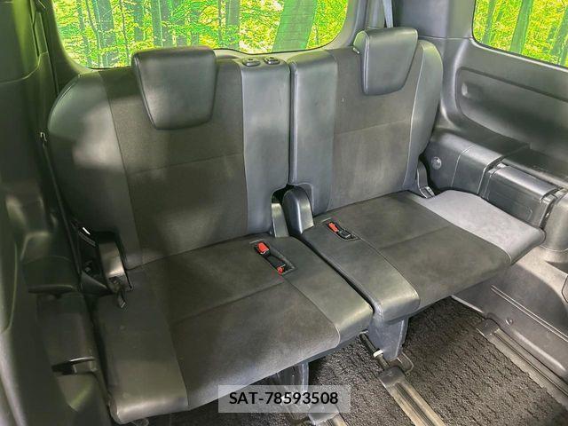 Toyota NOAH HYBRID 2018-05 8628126-9