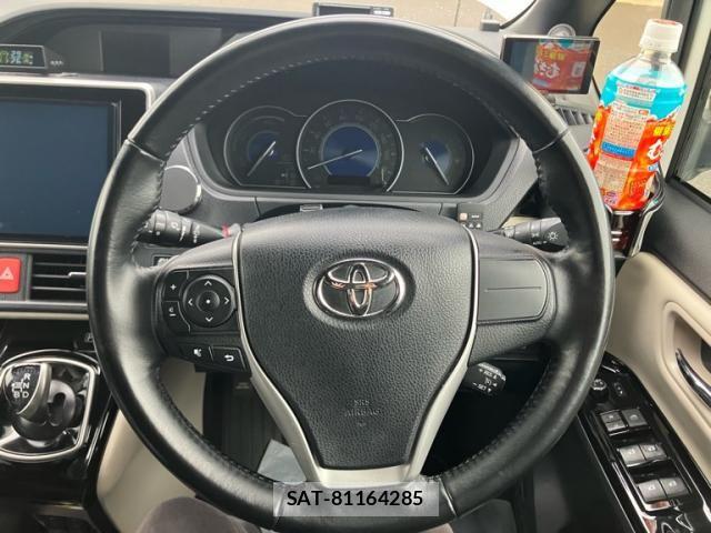 Toyota NOAH HYBRID 2019-12 8628129-19