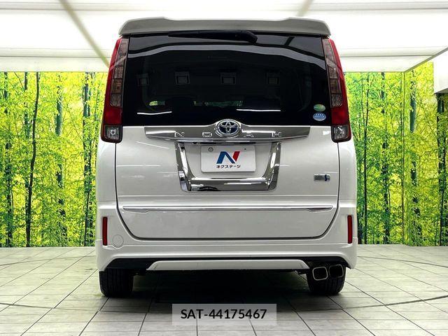 Toyota NOAH HYBRID 2014-06 8628128-15
