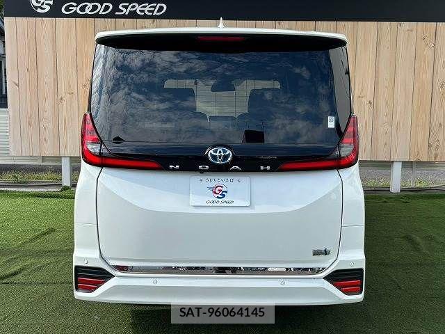 Toyota NOAH HYBRID 2022-02 8628117-15