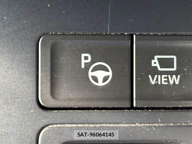 Toyota NOAH HYBRID 2022-02 8628117-6