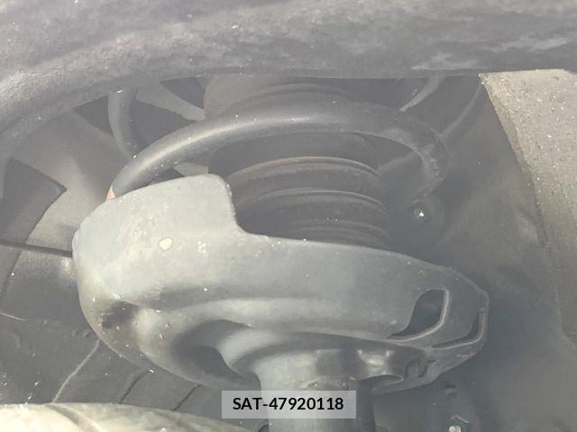 Toyota NOAH HYBRID 2024-01 8628118-19
