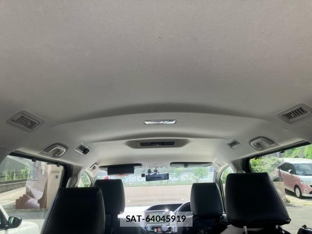 Toyota NOAH HYBRID 2014-05 8628132-18