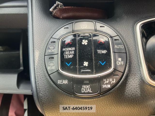 Toyota NOAH HYBRID 2014-05 8628132-23