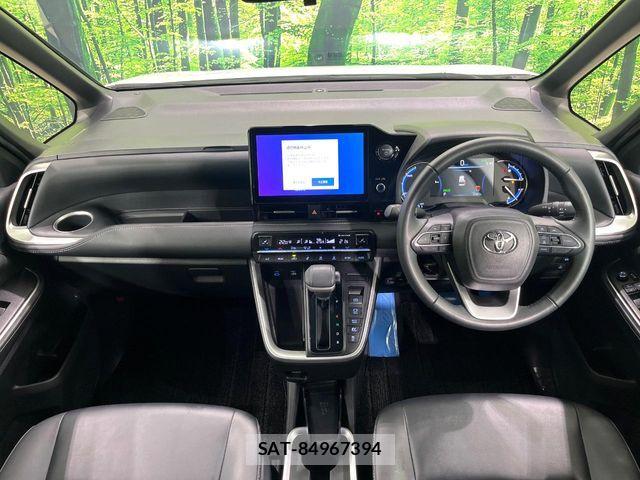 Toyota NOAH HYBRID 2023-09 8628120-1