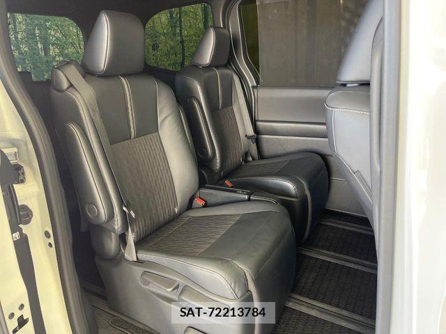 Toyota NOAH HYBRID 2023-06 8660717-9