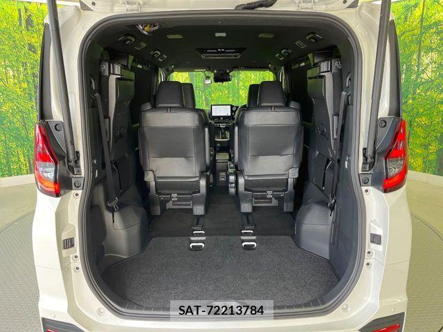 Toyota NOAH HYBRID 2023-06 8660717-11