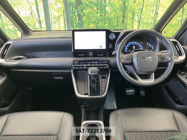Toyota NOAH HYBRID 2023-06 8660717-2