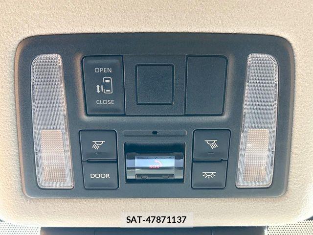 Toyota NOAH HYBRID 2022-10 8666664-6