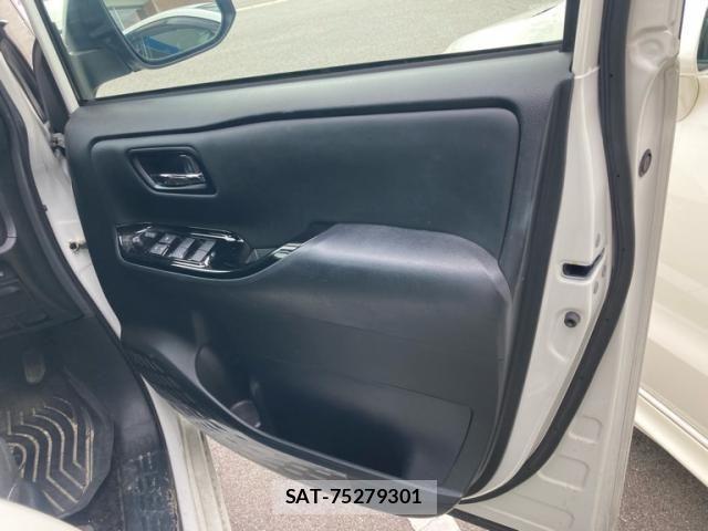 Toyota NOAH HYBRID 2022-01 8666665-14