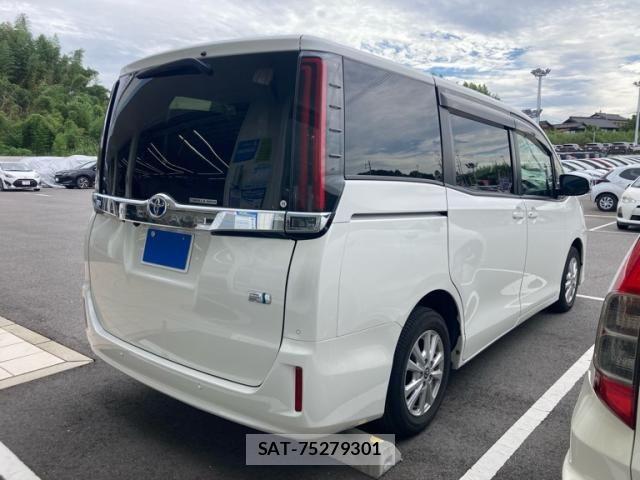 Toyota NOAH HYBRID 2022-01 8666665-2