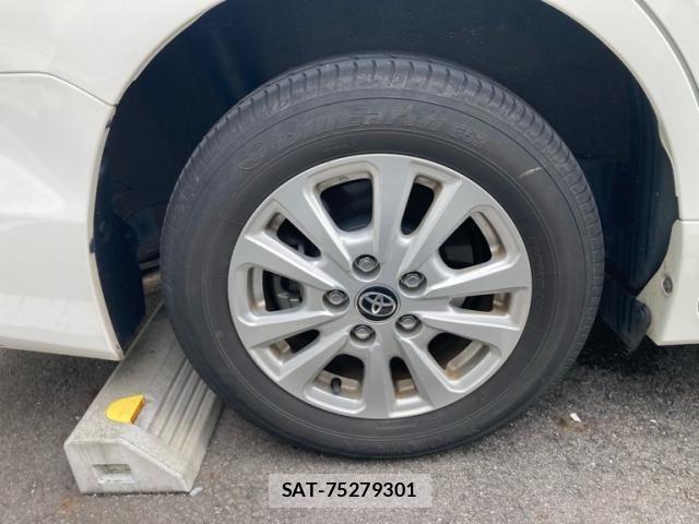 Toyota NOAH HYBRID 2022-01 8666665-6