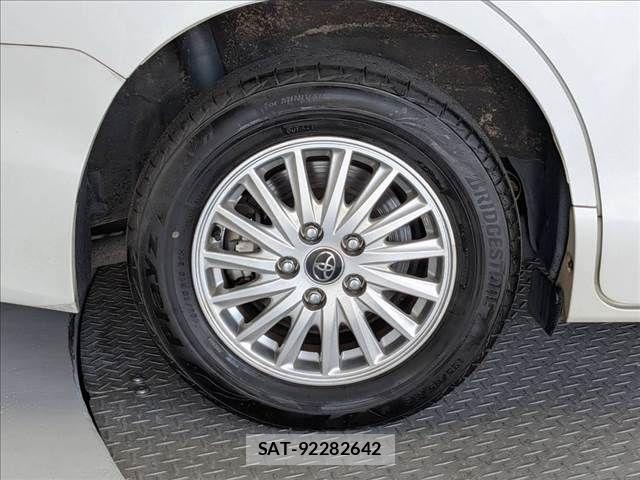 Toyota NOAH HYBRID 2016-03 8660721-28