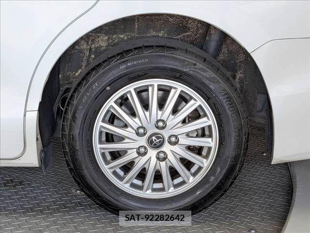 Toyota NOAH HYBRID 2016-03 8660721-29