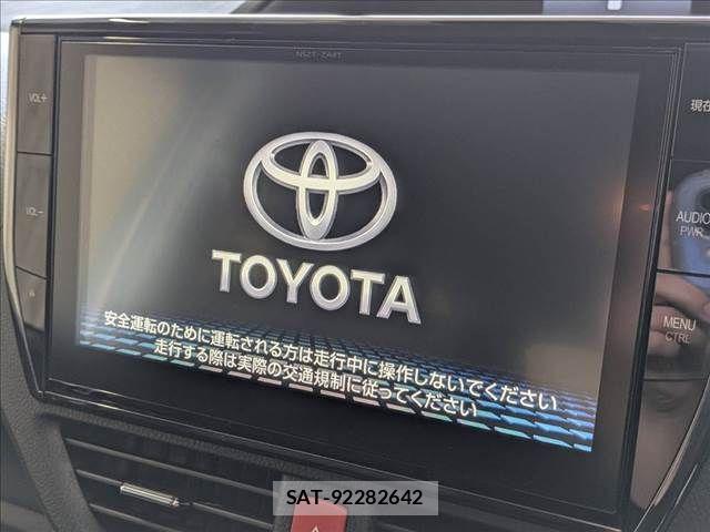Toyota NOAH HYBRID 2016-03 8660721-3