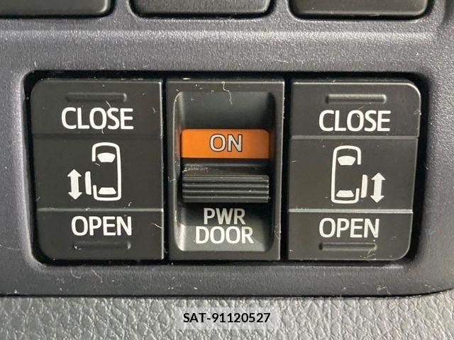 Toyota NOAH HYBRID 2014-12 8666669-5