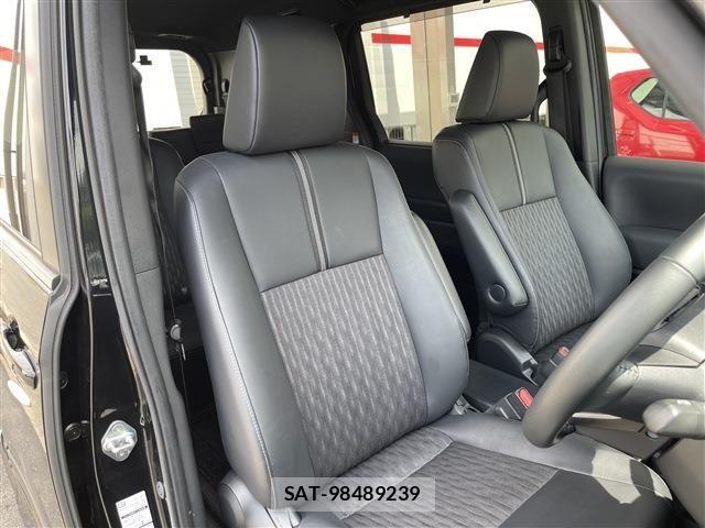 Toyota NOAH HYBRID 2023-09 8666662-13