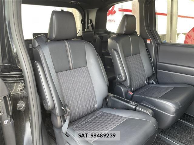 Toyota NOAH HYBRID 2023-09 8666662-15