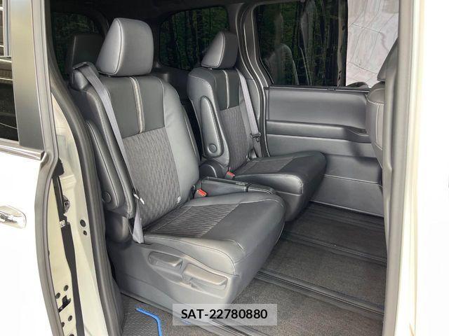 Toyota NOAH HYBRID 2025-07 8666660-8