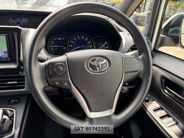 Toyota NOAH HYBRID 2021-08 8660722-6