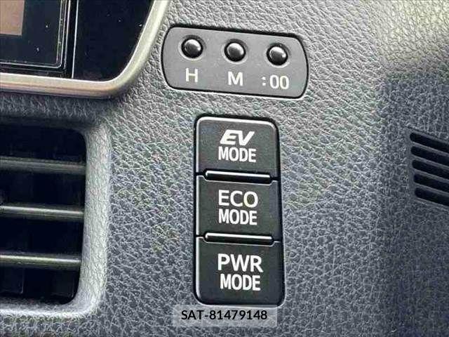 Toyota NOAH HYBRID 2017-09 8666666-29
