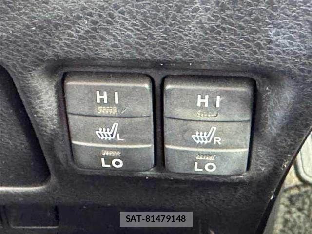 Toyota NOAH HYBRID 2017-09 8666666-6