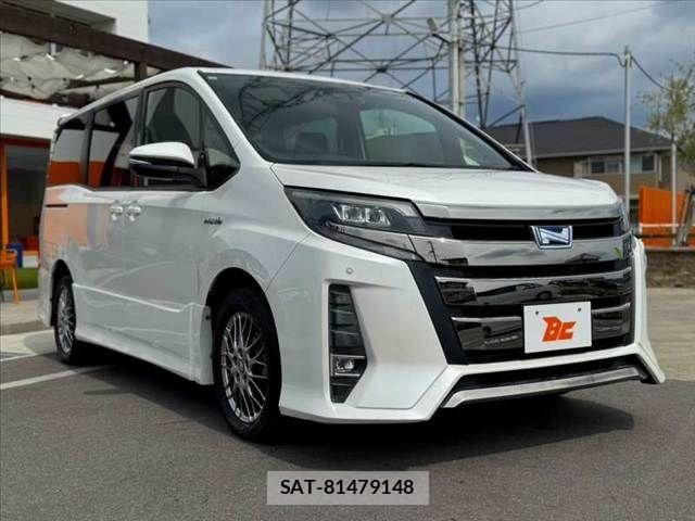 Toyota NOAH HYBRID 2017-09 8666666-7