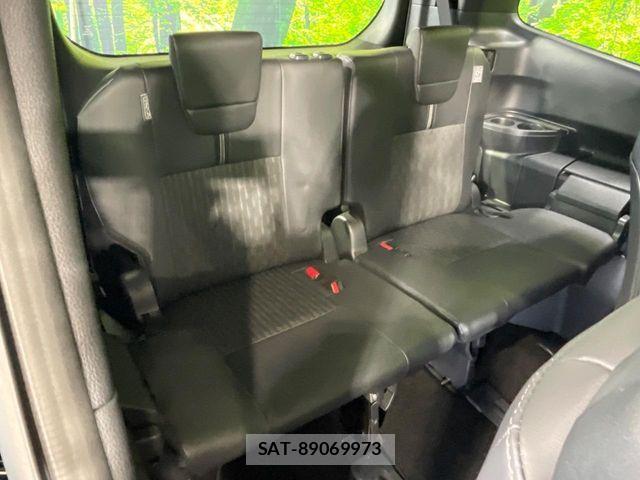 Toyota NOAH HYBRID 2025-02 8660715-9