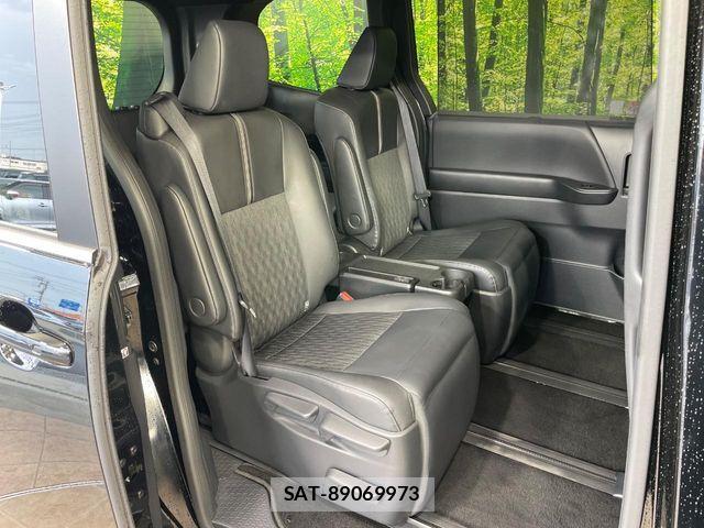 Toyota NOAH HYBRID 2025-02 8660715-8