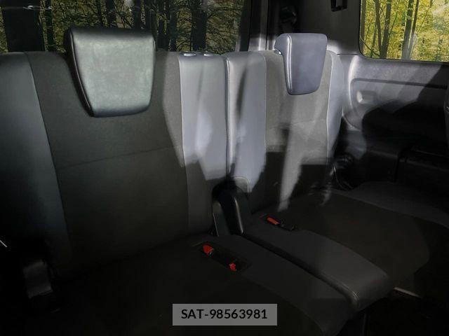 Toyota NOAH HYBRID 2020-09 8660719-8