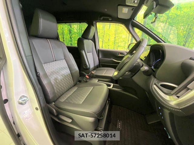 Toyota NOAH HYBRID 2025-10 8660714-7