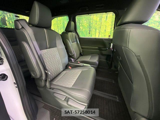 Toyota NOAH HYBRID 2025-10 8660714-8