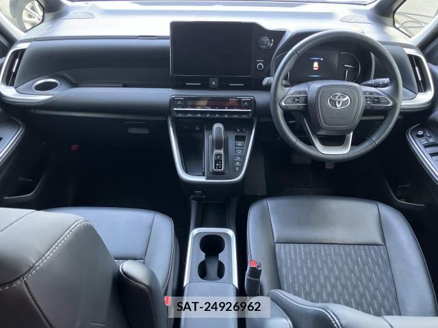 Toyota NOAH HYBRID 2023-09 8660718-1
