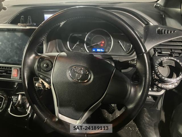 Toyota NOAH HYBRID 2016-09 8666667-15