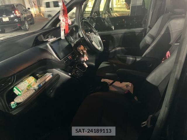 Toyota NOAH HYBRID 2016-09 8666667-7