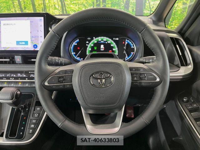 Toyota NOAH HYBRID 2023-10 8660716-10