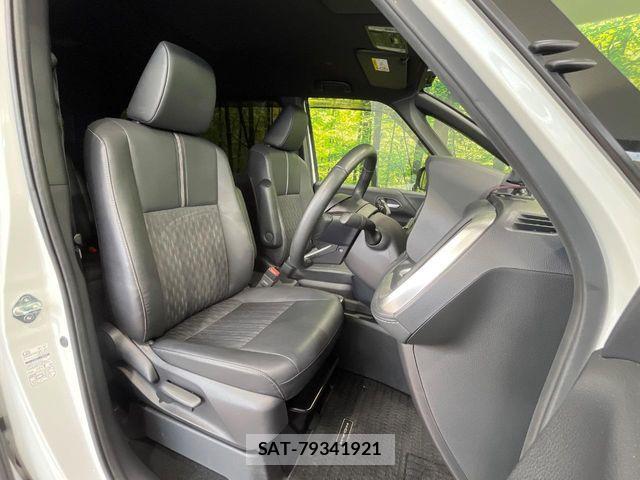 Toyota NOAH HYBRID 2022-07 8686184-7