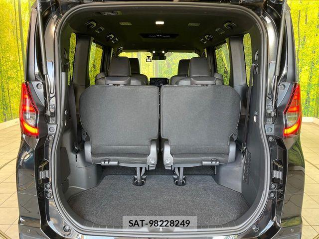Toyota NOAH HYBRID 2024-01 8686182-9