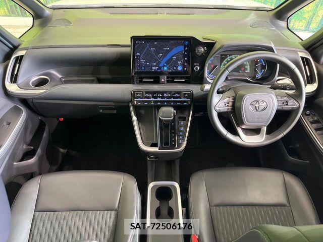 Toyota NOAH HYBRID 2023-12 8686185-1