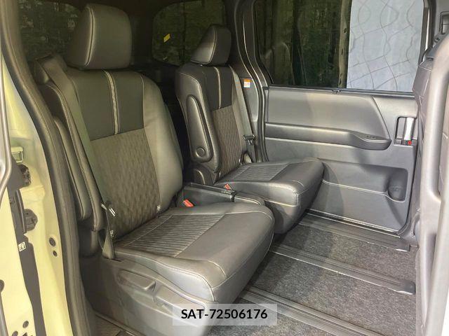 Toyota NOAH HYBRID 2023-12 8686185-7