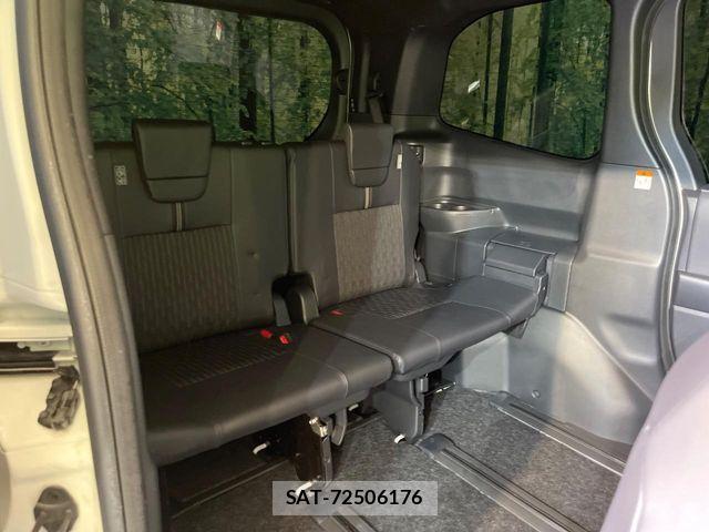 Toyota NOAH HYBRID 2023-12 8686185-8