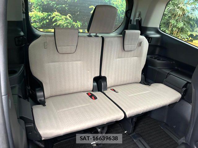 Toyota NOAH HYBRID 2023-12 8686186-10