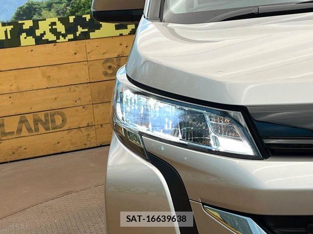 Toyota NOAH HYBRID 2023-12 8686186-13