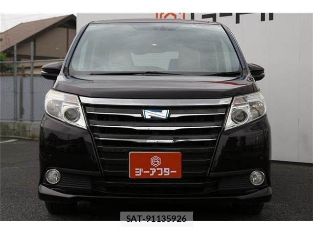 Toyota NOAH HYBRID 2014-05 8686188-1
