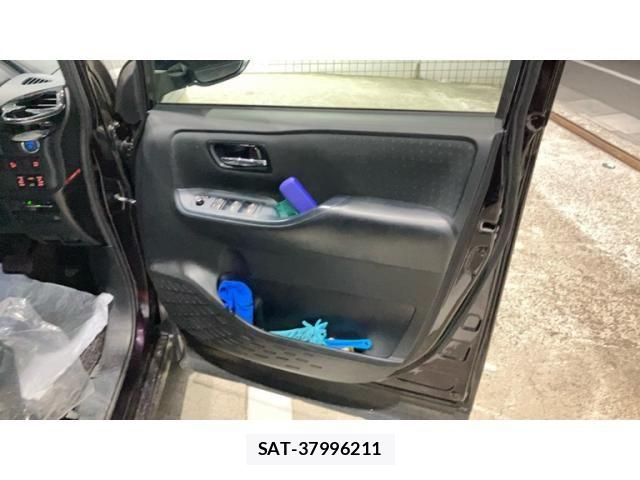 Toyota NOAH HYBRID 2015-03 8744817-10