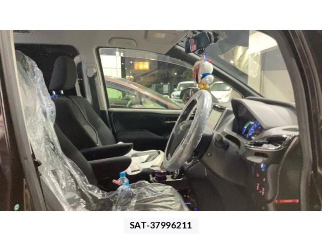 Toyota NOAH HYBRID 2015-03 8744817-11