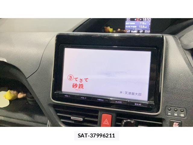 Toyota NOAH HYBRID 2015-03 8744817-17